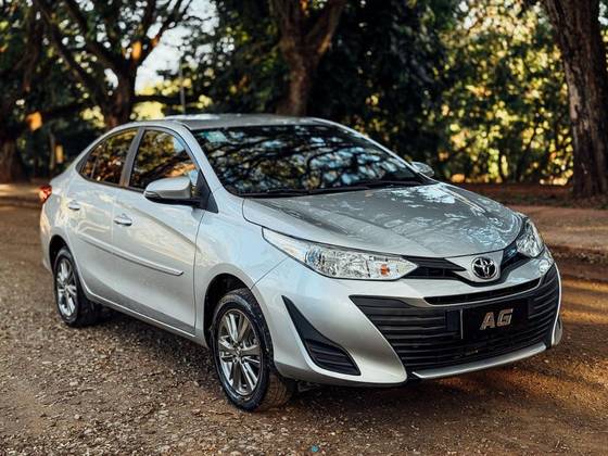 TOYOTA YARIS 1.5 16V FLEX SEDAN XL PLUS CONNECT MULTIDRIVE TOYOTA YARIS 1.5 16V FLEX SEDAN XL PLUS CONNECT MULTIDRIVE